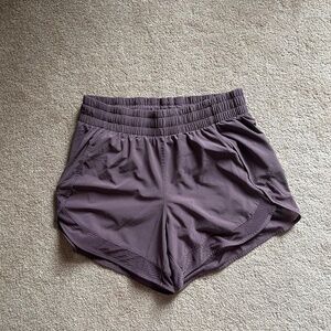 Athleta Purple/Mauve Mesh Racer Run Short